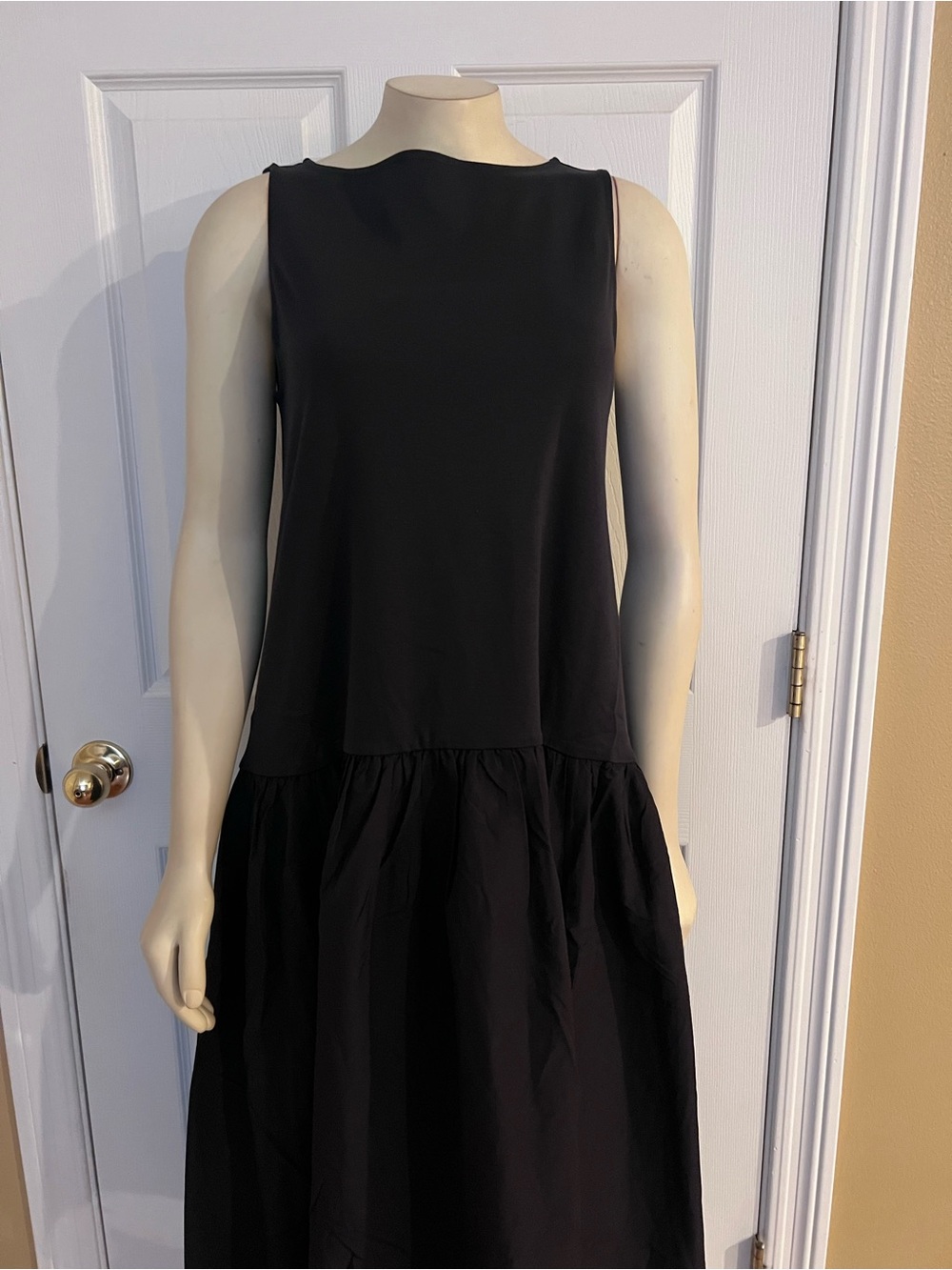 SLEEVELESS DROPPED-WAIST MAXI DRESS - Picture 8 of 14